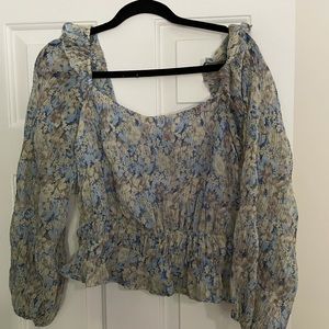 ASTR THE LABEL ELVA FLORAL RUFFLE TOP
